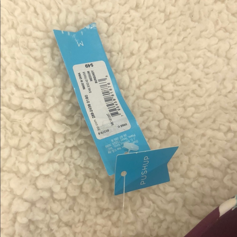 Ambrielle Swim top - Picture 8 of 16